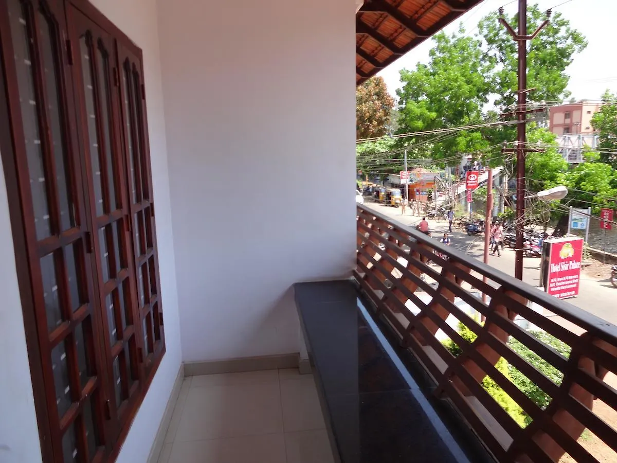 Sisir Palace Backwater Resort Alappuzha Hotel