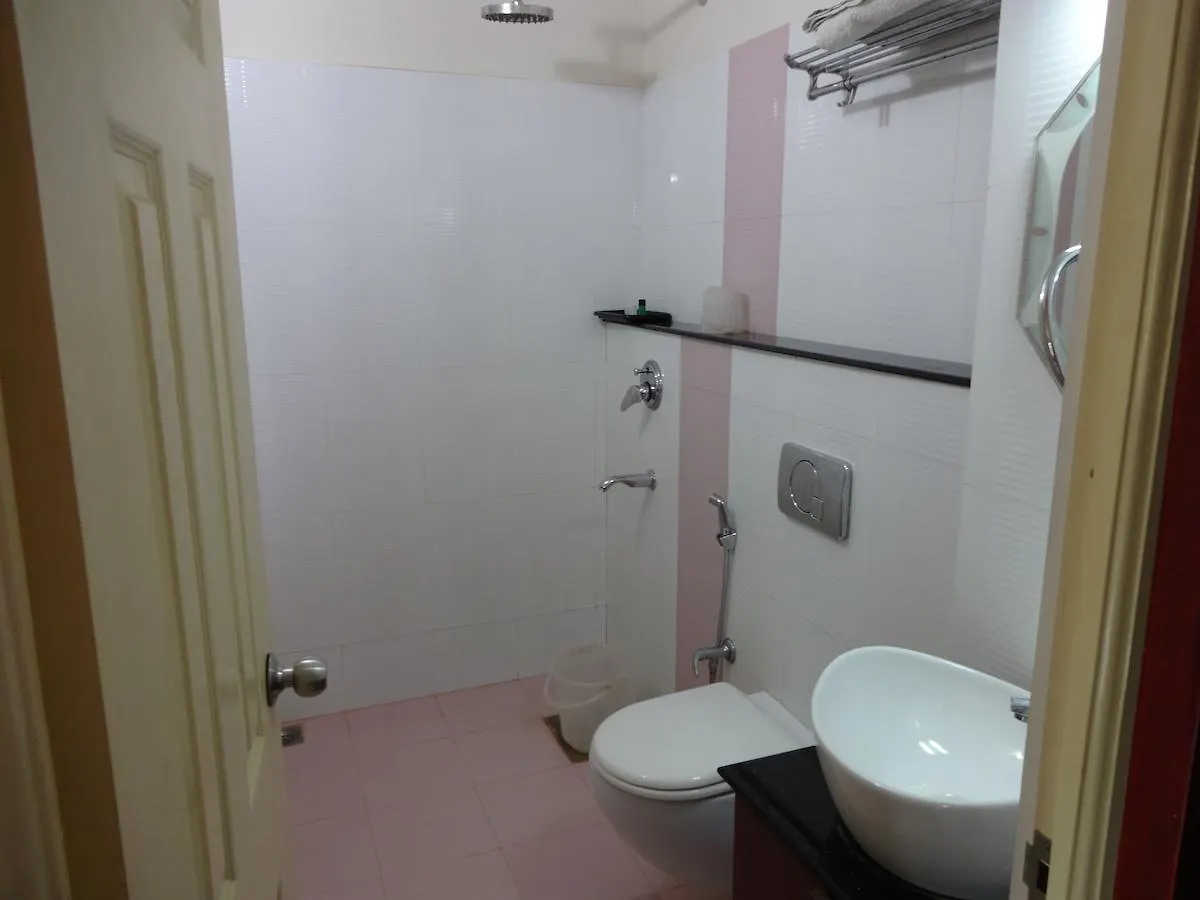 Sisir Palace Backwater Resort Alappuzha Hotel