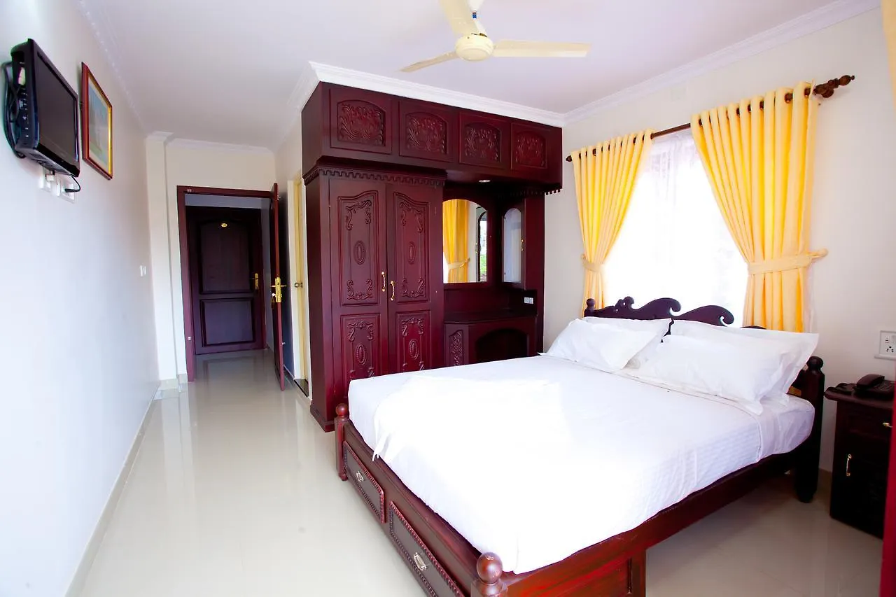 Sisir Palace Backwater Resort Alappuzha Hotel