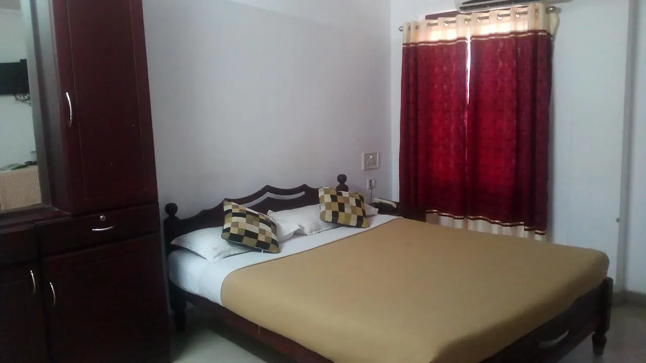 Sisir Palace Backwater Resort Alappuzha 2*,