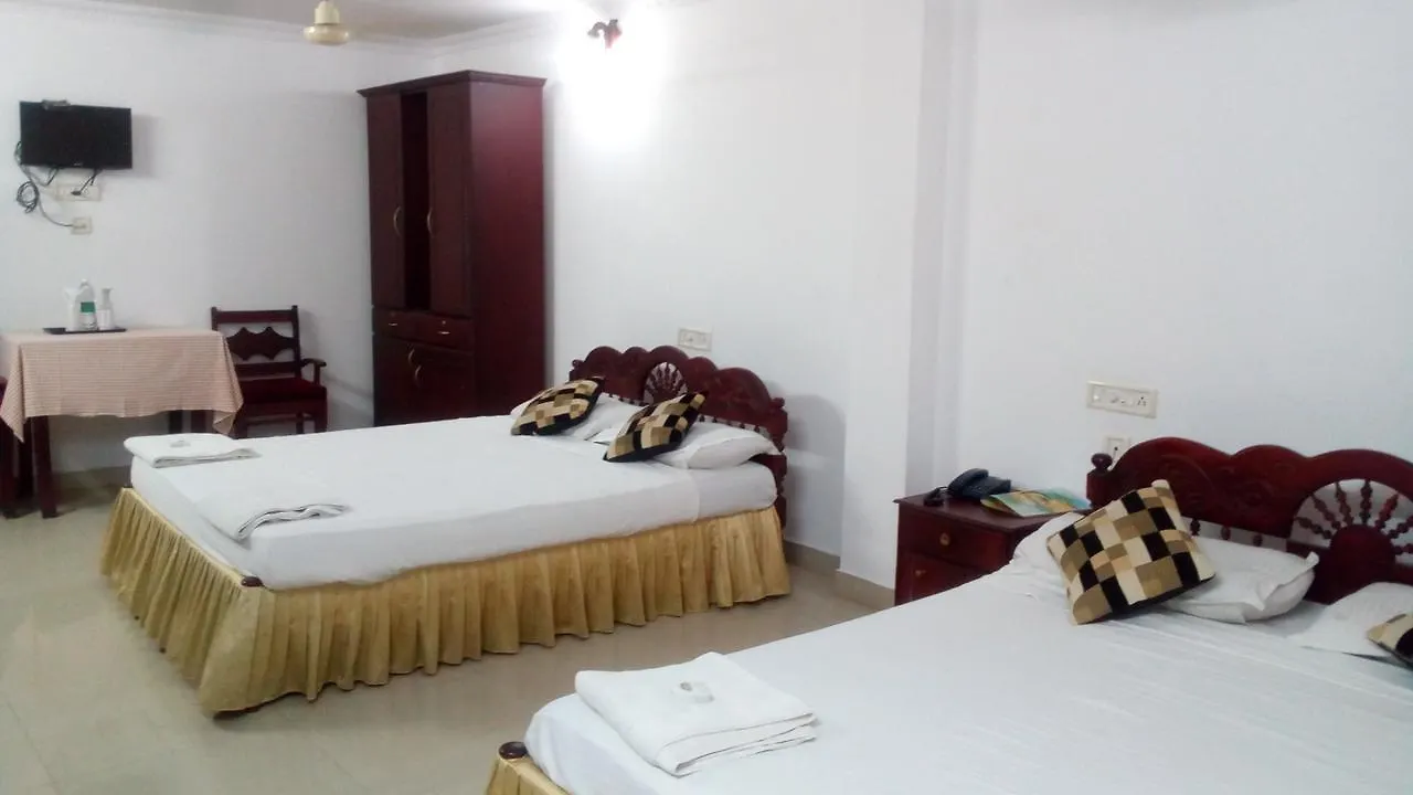 ** Hotel Sisir Palace Backwater Resort Alappuzha India